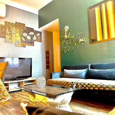 Apartment En Plein Coeur De *
